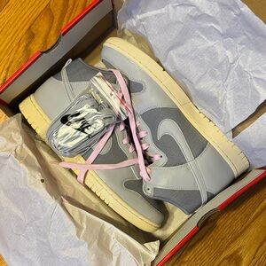 Nike Dunk High Gray and Pink Sneakers